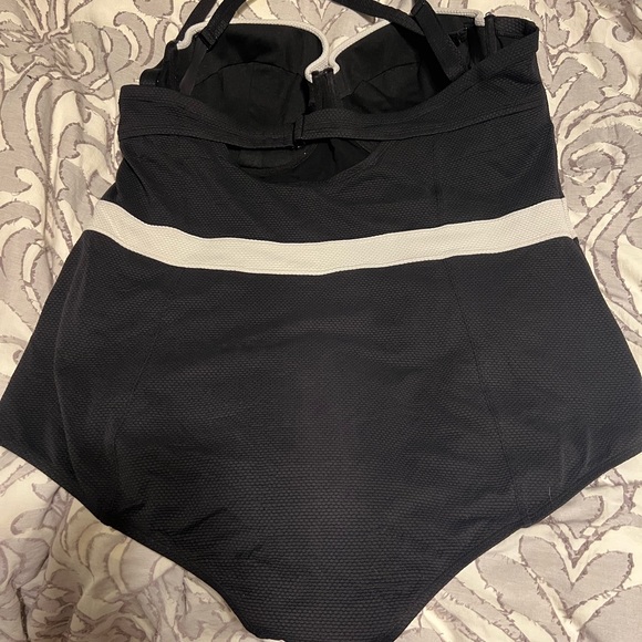 Torrid size 3 swim suit. GUC. There is a little wear pictured. - Picture 2 of 4